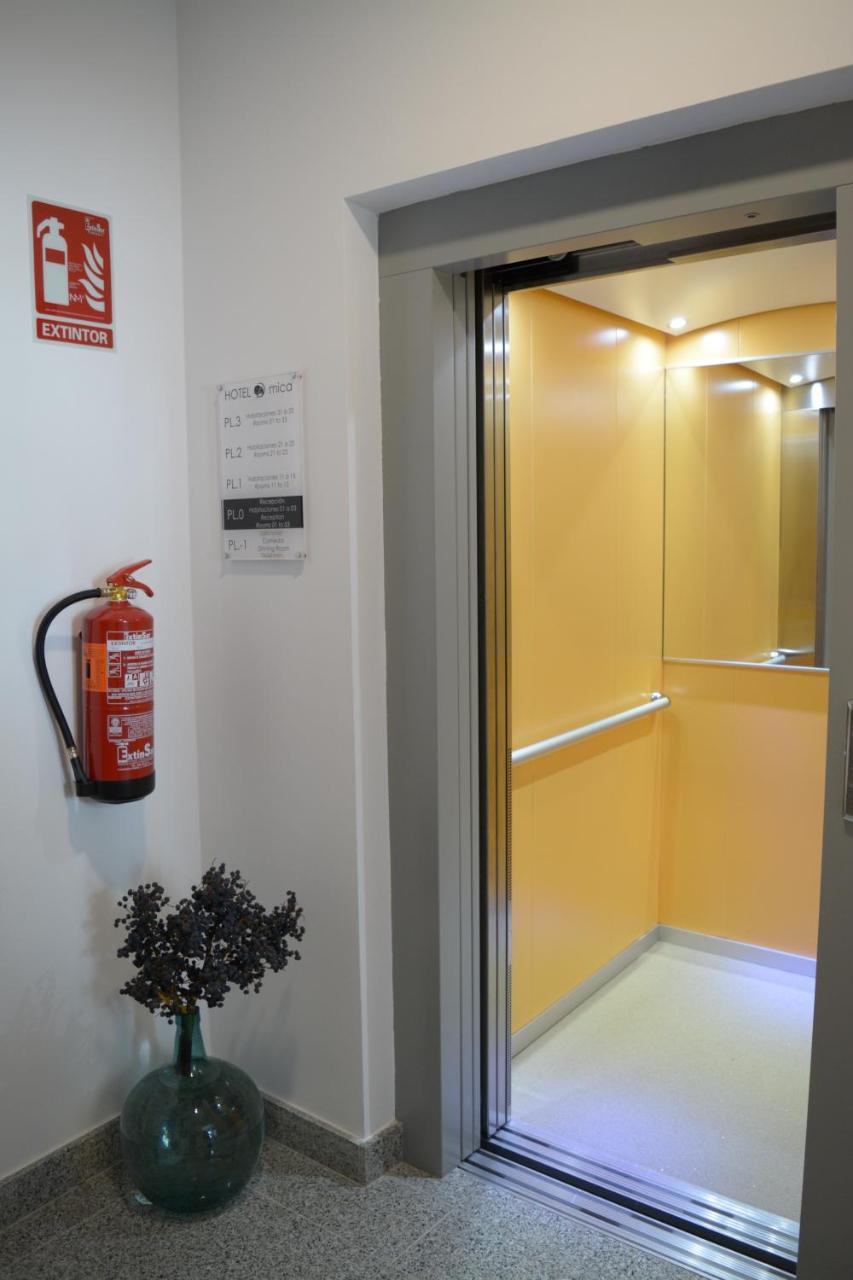 Hotel Mica Palas de Rei Exteriér fotografie